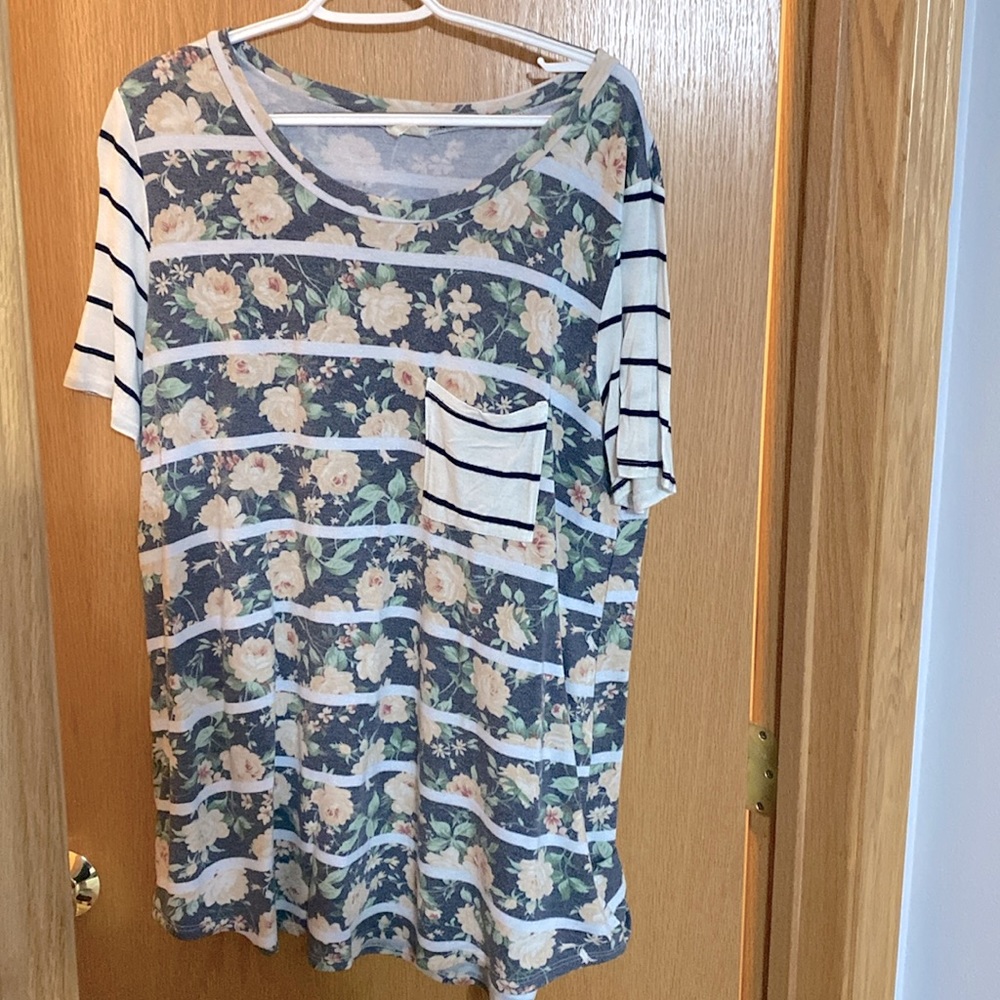 Lovely Melody Striped Floral Tee